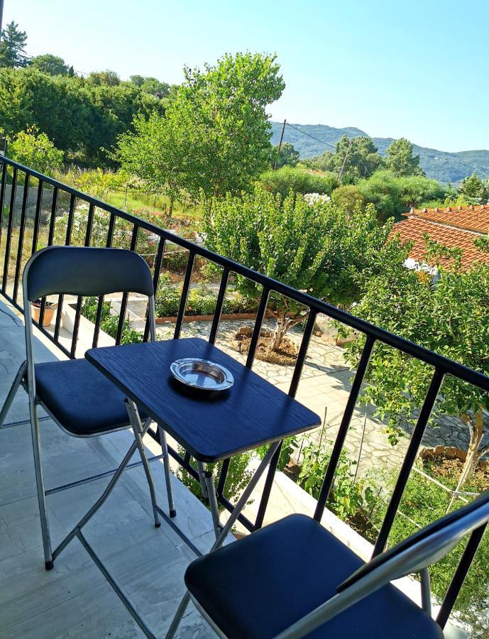 Maria's Studios Agios Georgios  Exterior foto